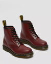 DR MARTENS ANFIBIO CHERRY