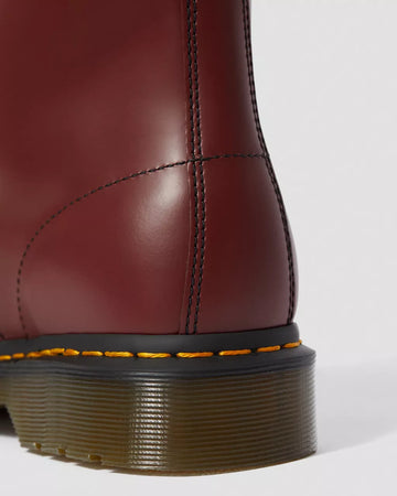 DR MARTENS ANFIBIO CHERRY